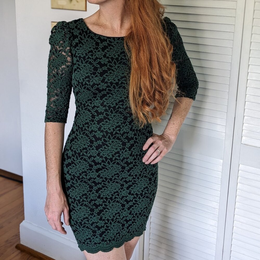 Green Open Back Lace Dress w/ Sleeves
